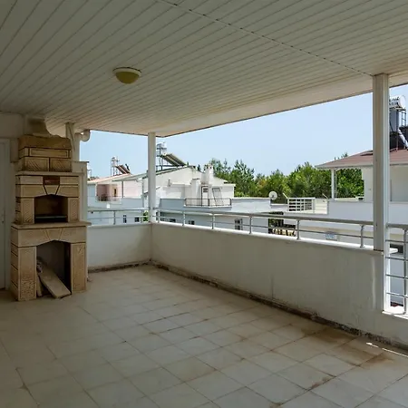 Bella 2 - Triplex With Private Garden Belek