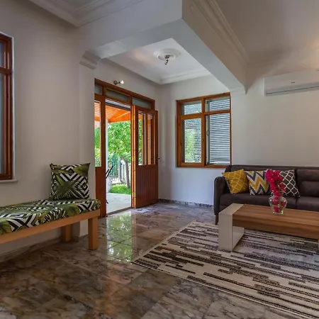 Villa Bella 2 - Triplex With Private Garden Belek